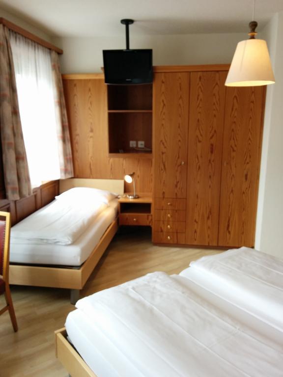 Hotel Terminus Samedan Phòng bức ảnh