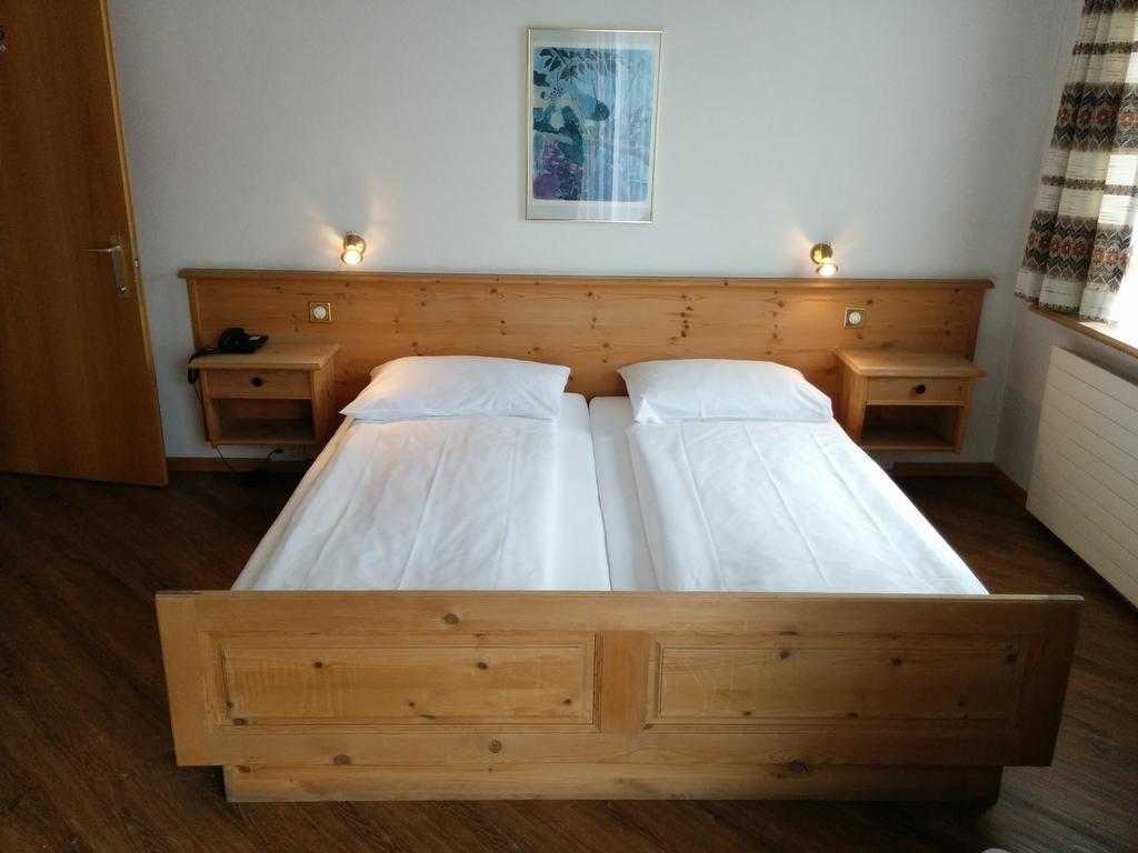 Hotel Terminus Samedan Phòng bức ảnh