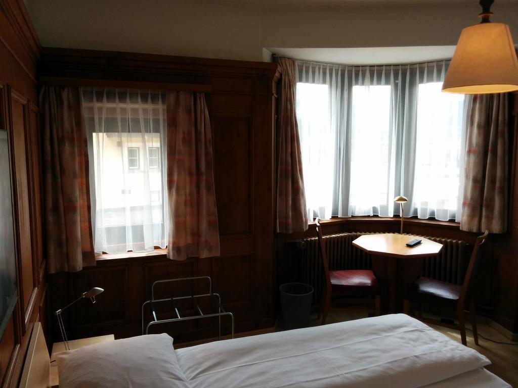 Hotel Terminus Samedan Phòng bức ảnh