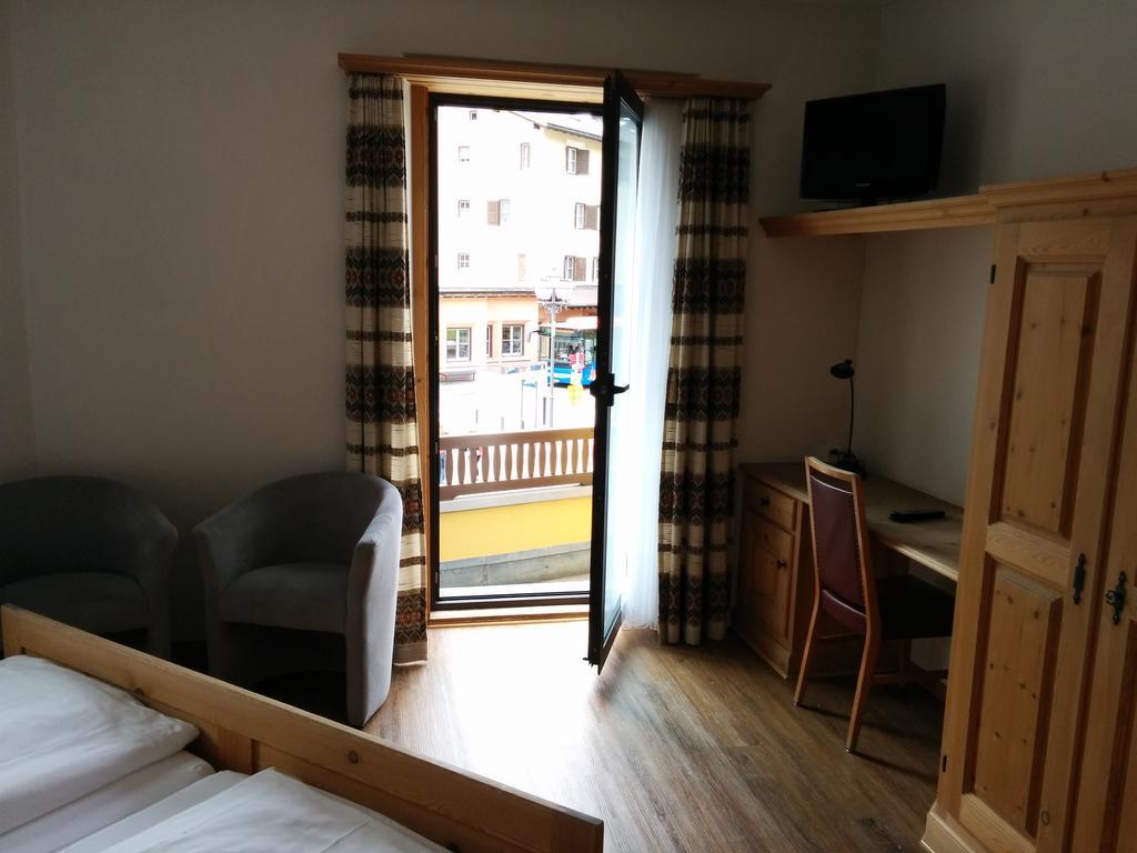 Hotel Terminus Samedan Phòng bức ảnh