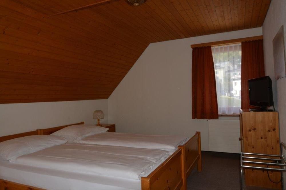 Hotel Terminus Samedan Ngoại thất bức ảnh